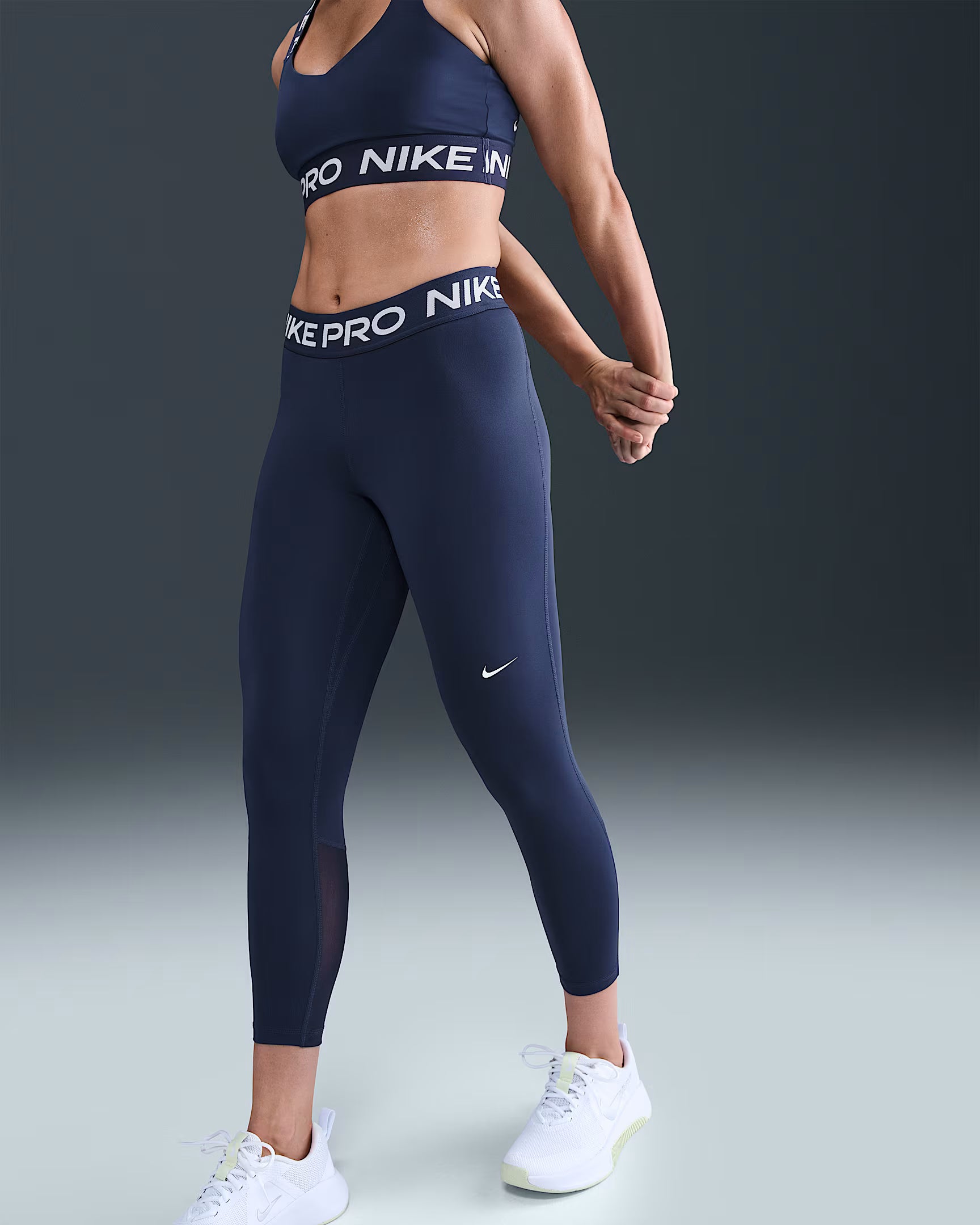 Nike Pro