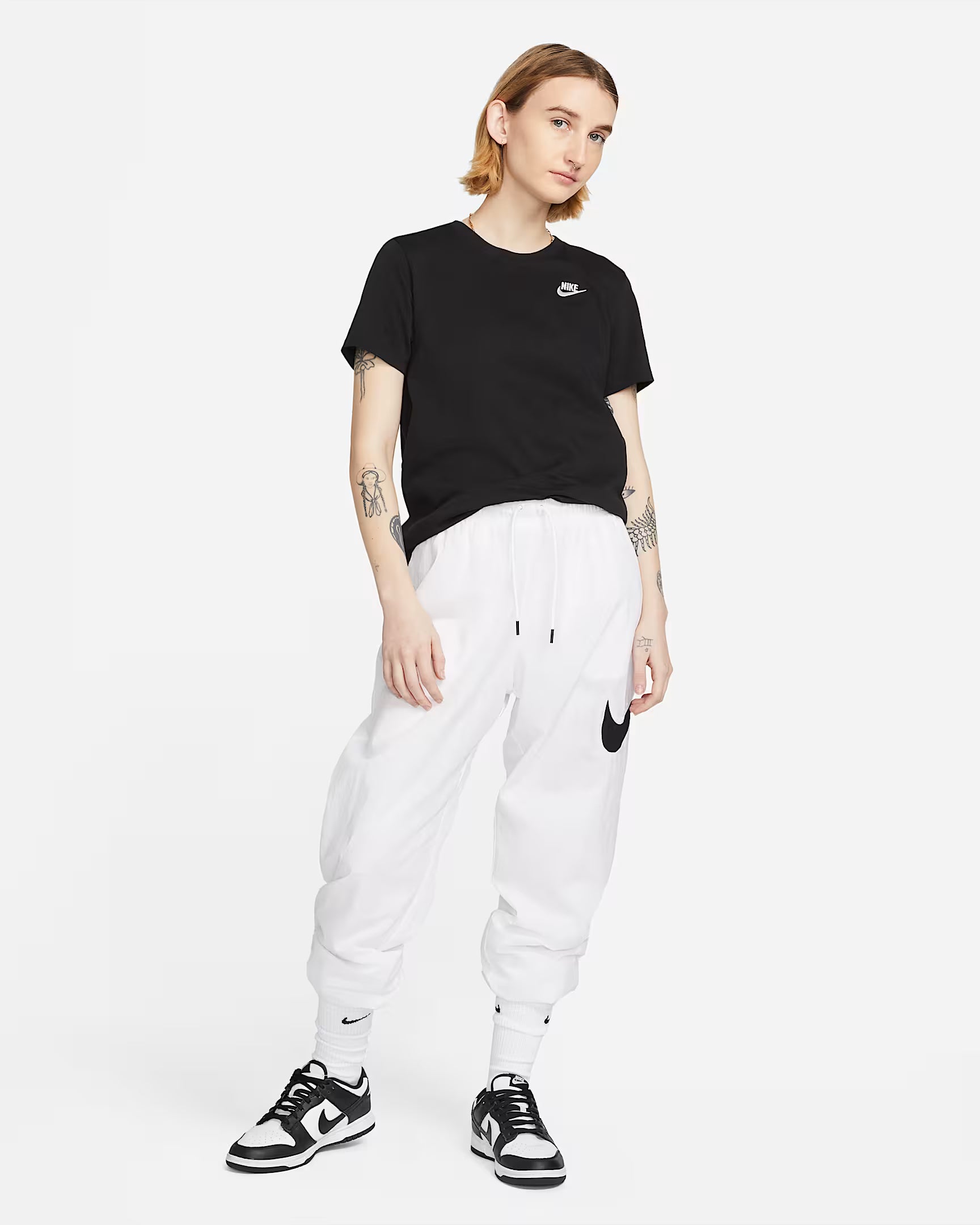 Nike Sportswear Club Essentials