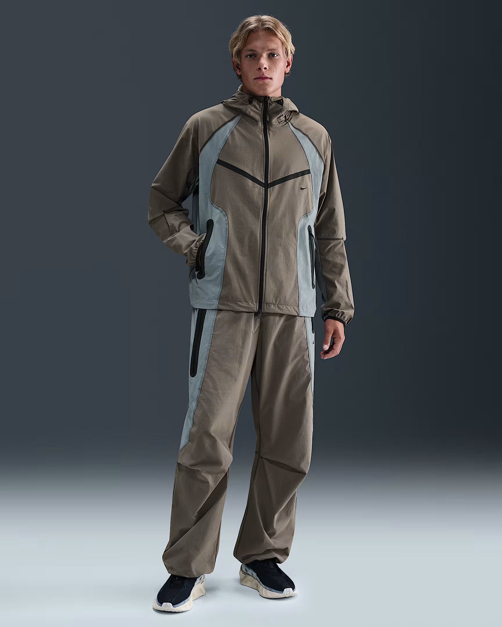 Nike Tech